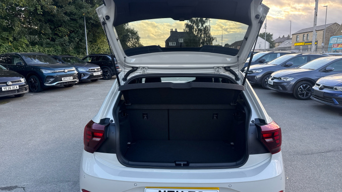 Volkswagen Polo 1.0 TSI R-Line 5dr Petrol Hatchback - Image 20